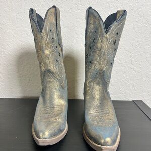 Women's Metallic Blue Western Ankle Boots